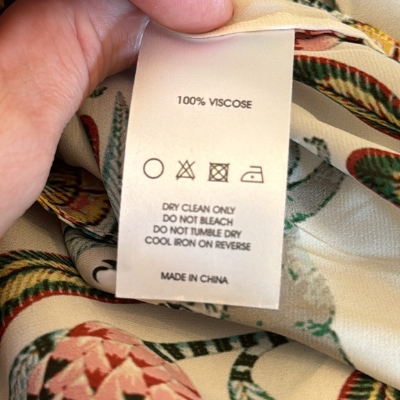 Caballero Size Small Long Sleeve Square neck Jungle Pattern Blous - Picture 7 of 7